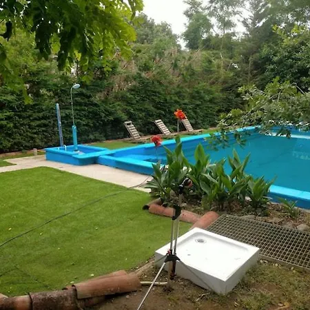 אוהל מפואר Domaine De *